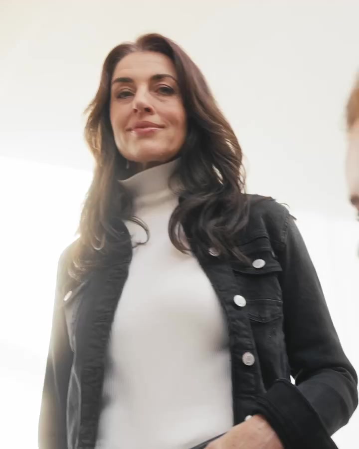Still 3 from Cars Jeans